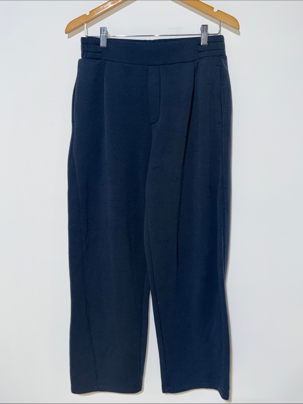 Old Navy woman’s Dark Navy Dress sweatpants size medium